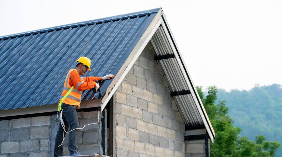 Professional New roof installation in Moscow, IA